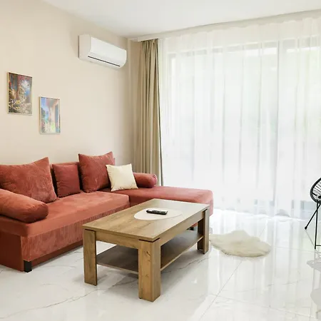 One Bed Symphony Апартаменти Варна